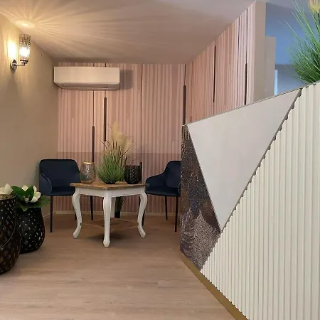 Hotel La Perla 3*