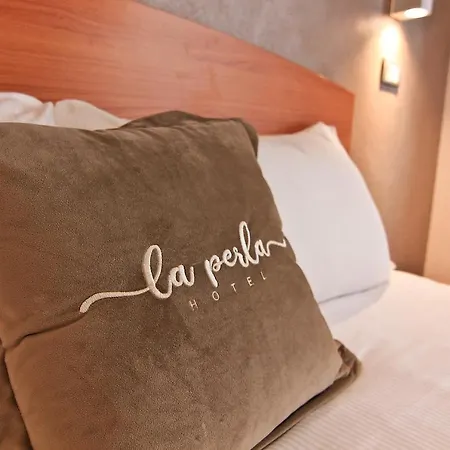 La Perla 3*