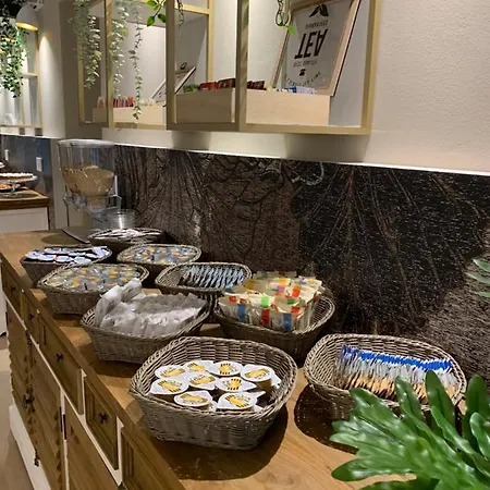 La Perla لينانو سابيادورو