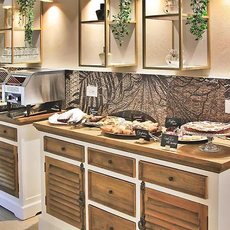 La Perla فندق لينانو سابيادورو